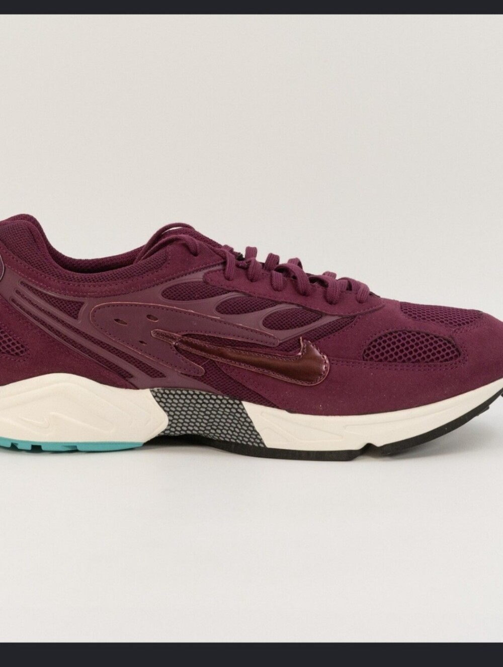 Nike Air Ghost Racer Sneakers Purple & White US 6 New